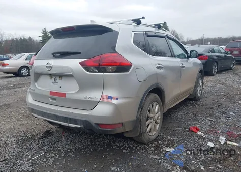 2017 Nissan Rogue Sv z USA, uszkodzony, nr VIN KNMAT2MVXHP548653